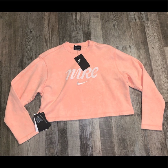 Nike Tops - Nike pink peach cropped crewneck sweatshirt